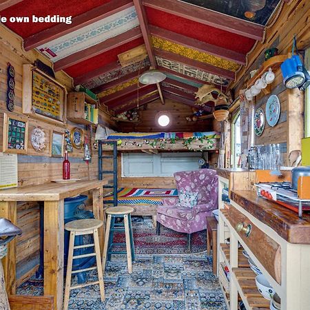 2 X Double Bed Glamping Wagon In Dalby Forest Scarborough Dış mekan fotoğraf