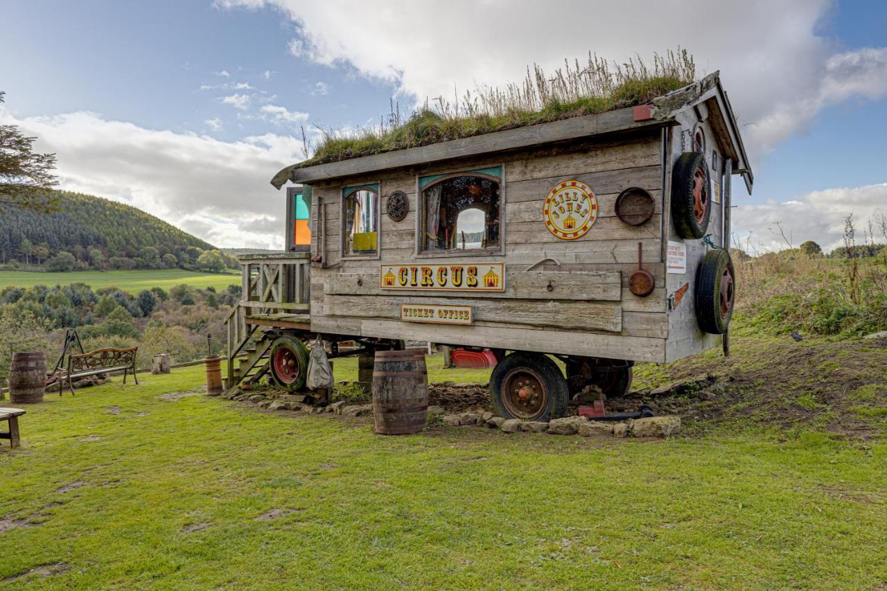 2 X Double Bed Glamping Wagon In Dalby Forest Scarborough Dış mekan fotoğraf